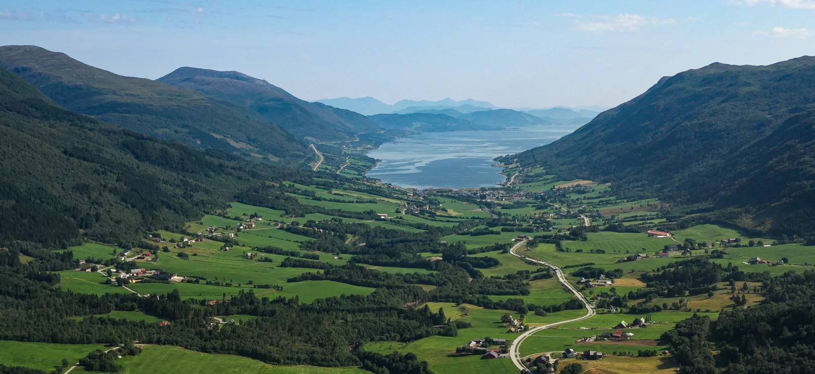 Istad Fiber Dronebilder Kommuner fotograf andreas winter 3 Batnfjorden